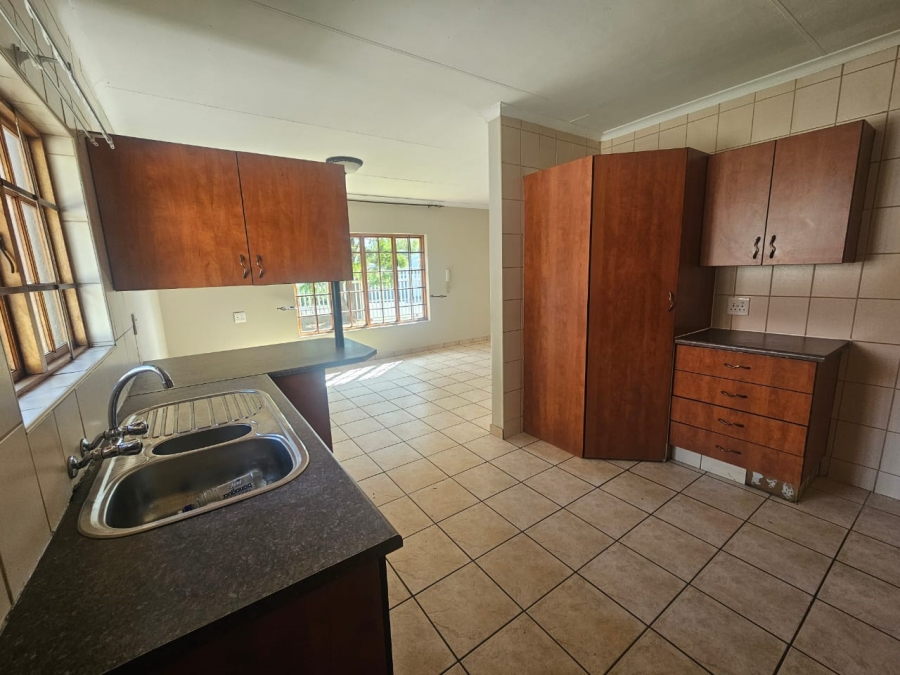 To Let 3 Bedroom Property for Rent in Rensburg Gauteng