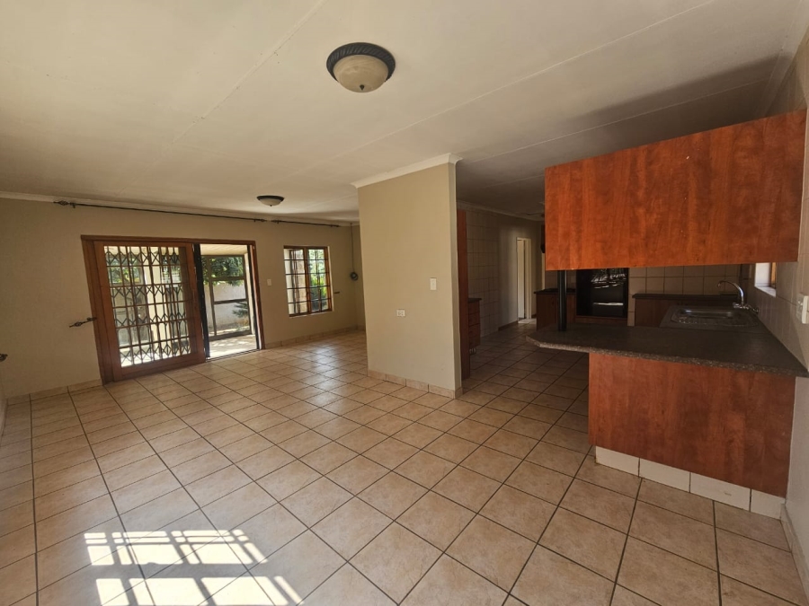 To Let 3 Bedroom Property for Rent in Rensburg Gauteng