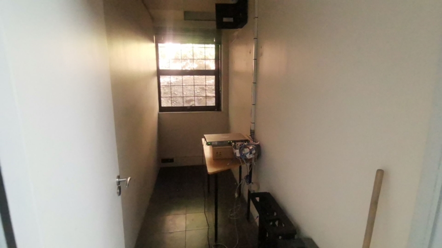 To Let commercial Property for Rent in Upper Houghton Gauteng