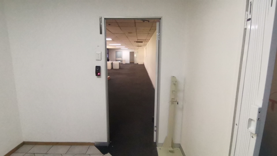 To Let commercial Property for Rent in Upper Houghton Gauteng