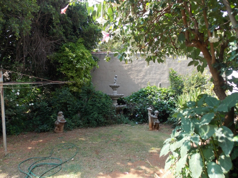 2 Bedroom Property for Sale in Bezuidenhout Valley Gauteng