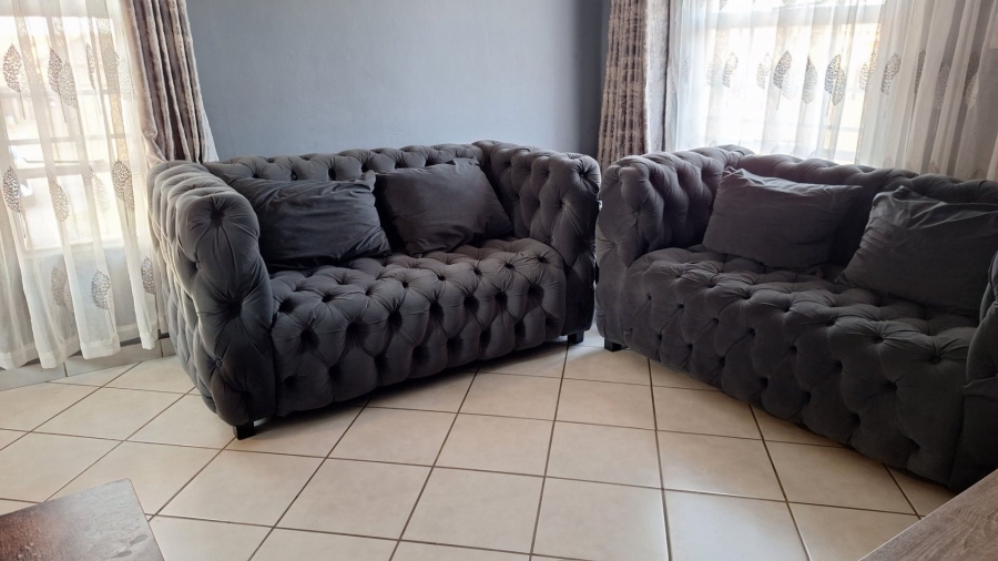 2 Bedroom Property for Sale in Glenway Estate Gauteng