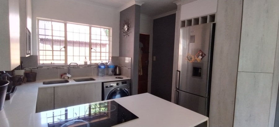 2 Bedroom Property for Sale in Zwartkop Gauteng