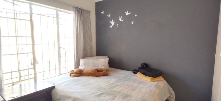 2 Bedroom Property for Sale in Zwartkop Gauteng