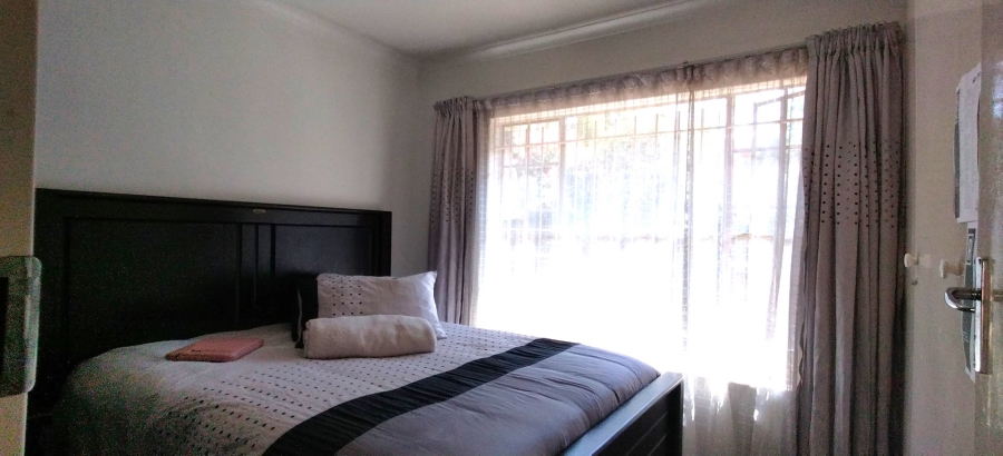 2 Bedroom Property for Sale in Zwartkop Gauteng