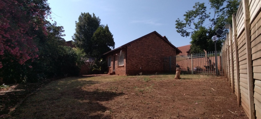 2 Bedroom Property for Sale in Zwartkop Gauteng