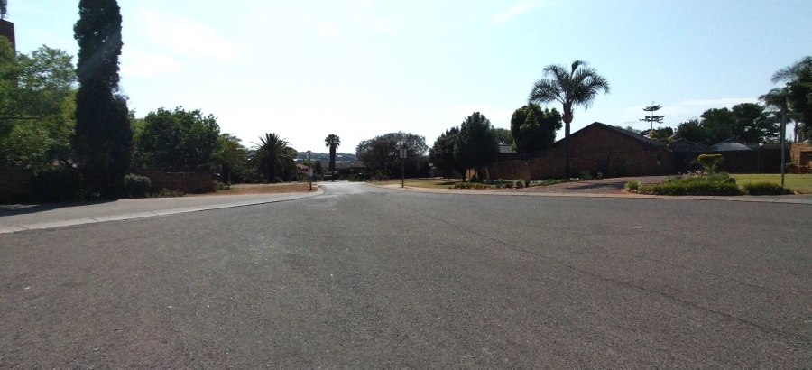 2 Bedroom Property for Sale in Zwartkop Gauteng