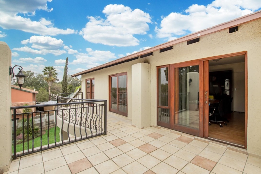 To Let 3 Bedroom Property for Rent in Randpark Ridge Gauteng