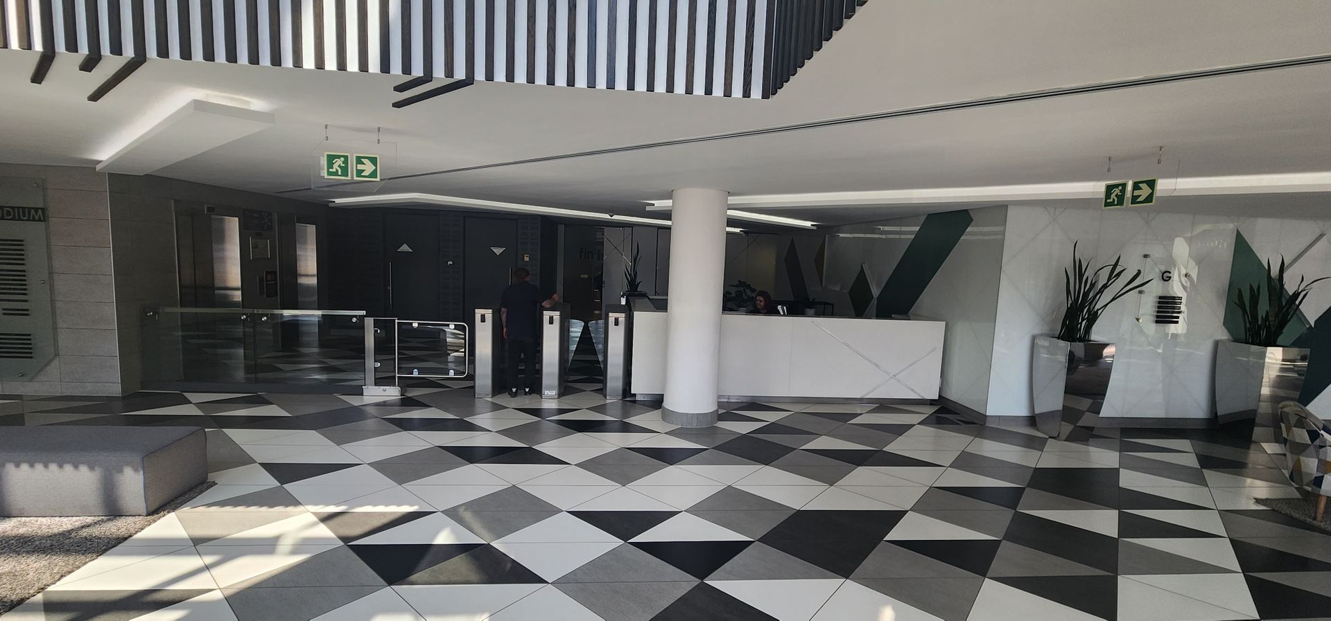 To Let commercial Property for Rent in Menlyn Gauteng