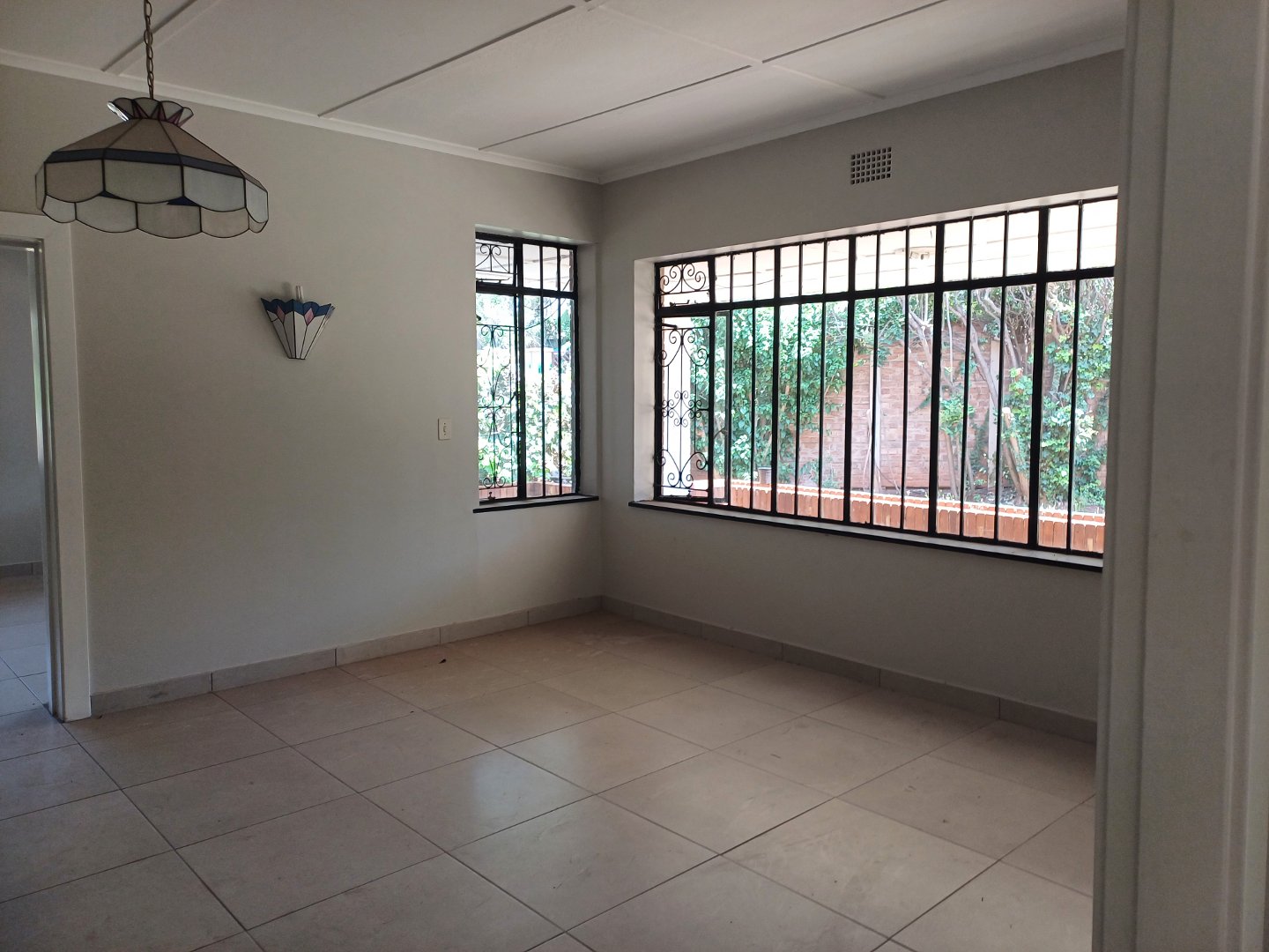 To Let 3 Bedroom Property for Rent in Cyrildene Gauteng