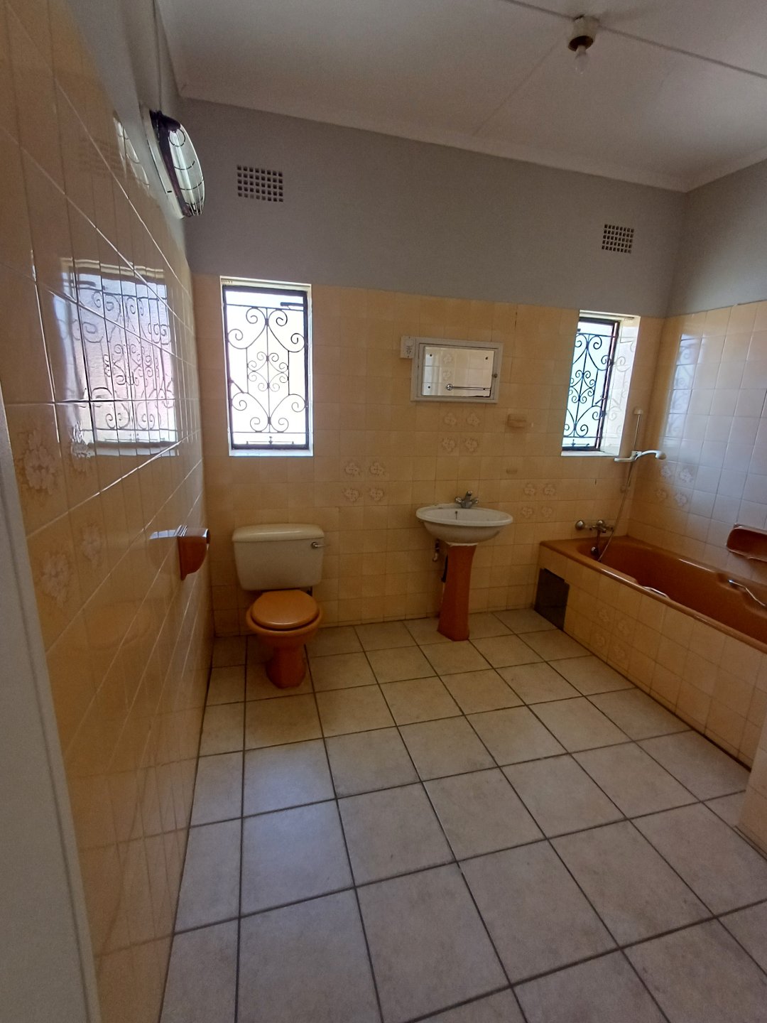 To Let 3 Bedroom Property for Rent in Cyrildene Gauteng