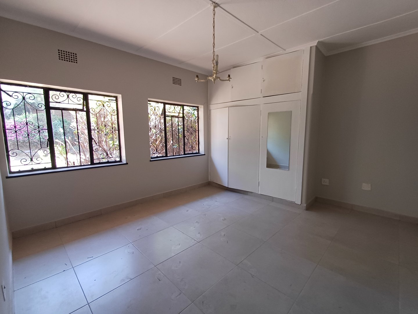 To Let 3 Bedroom Property for Rent in Cyrildene Gauteng