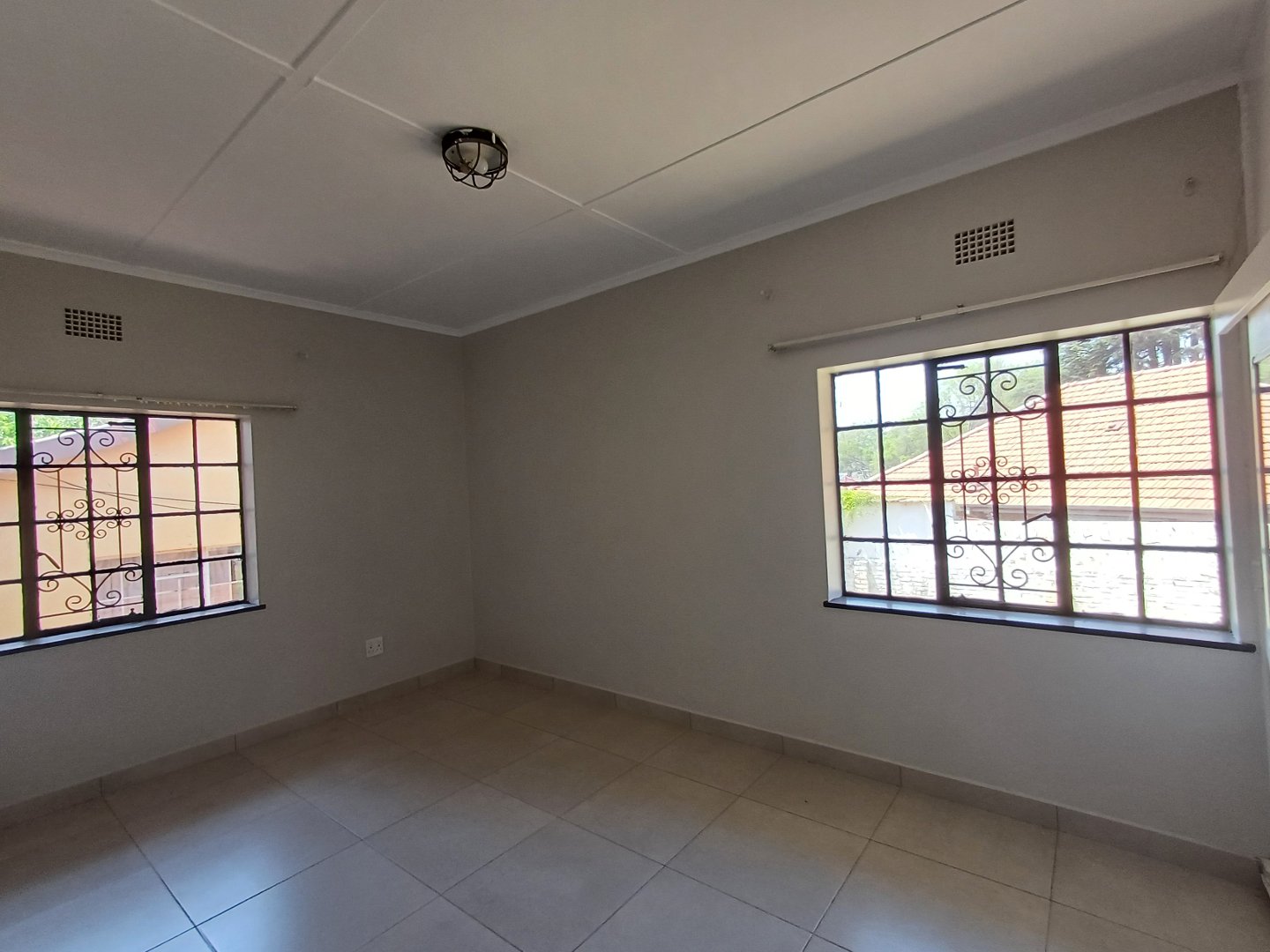 To Let 3 Bedroom Property for Rent in Cyrildene Gauteng