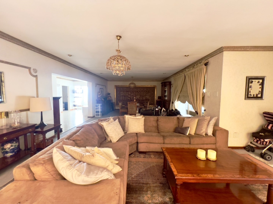 7 Bedroom Property for Sale in Waterkloof Ridge Gauteng