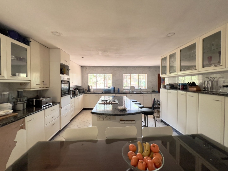 7 Bedroom Property for Sale in Waterkloof Ridge Gauteng