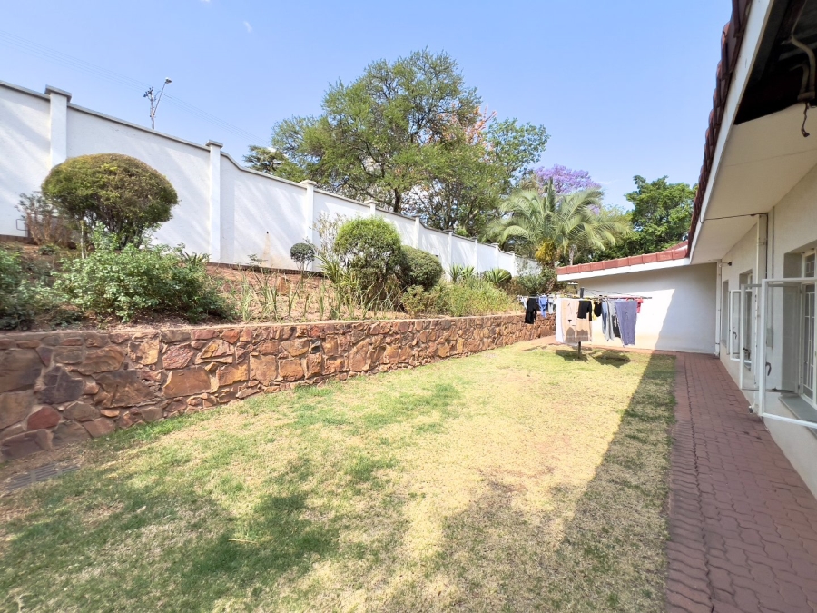 7 Bedroom Property for Sale in Waterkloof Ridge Gauteng