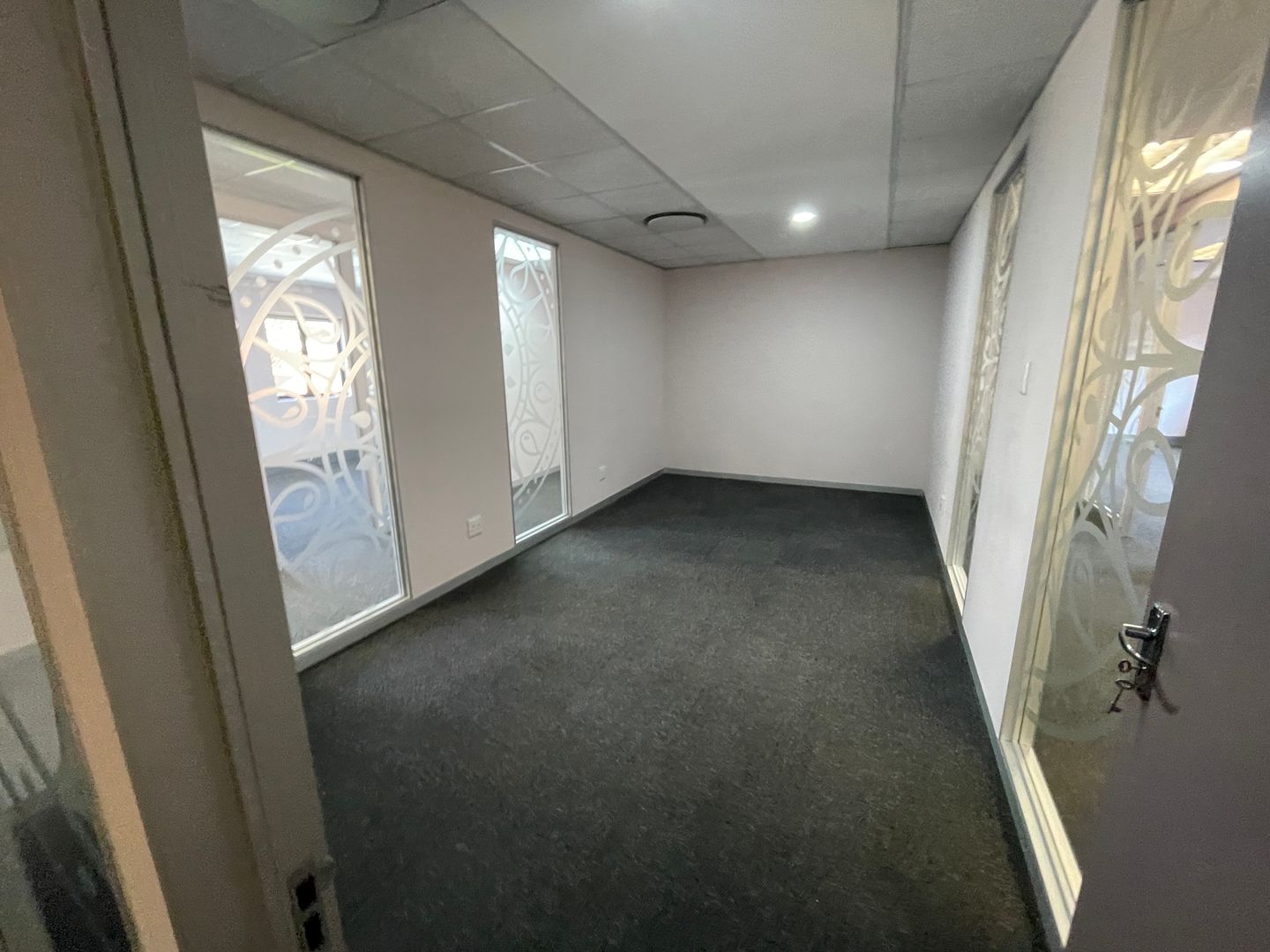 To Let commercial Property for Rent in Strubensvallei Gauteng