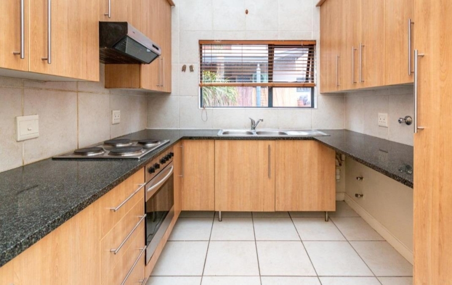 To Let 3 Bedroom Property for Rent in Morningside Ext 40 Gauteng