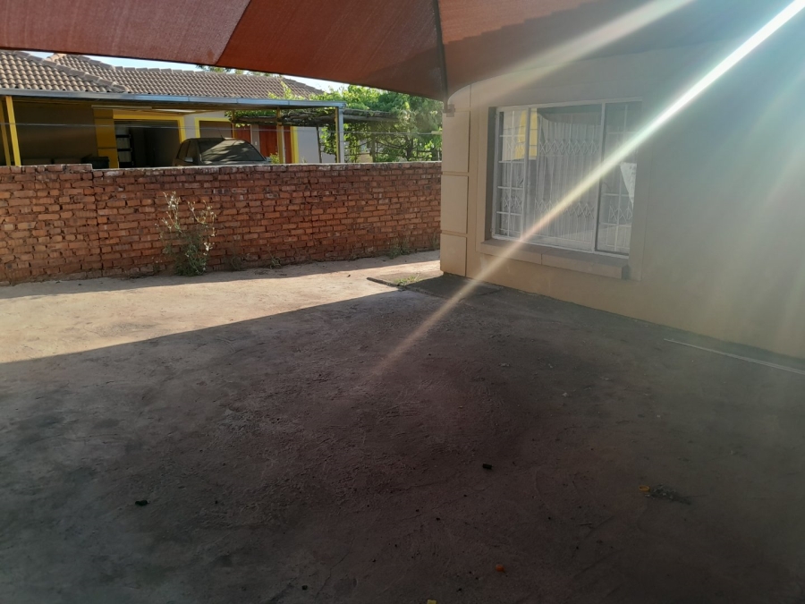 To Let 3 Bedroom Property for Rent in Nkwe Estate Gauteng