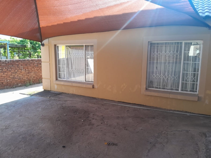 To Let 3 Bedroom Property for Rent in Nkwe Estate Gauteng