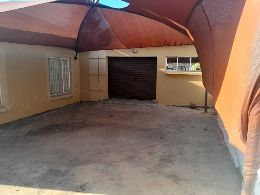 To Let 3 Bedroom Property for Rent in Nkwe Estate Gauteng