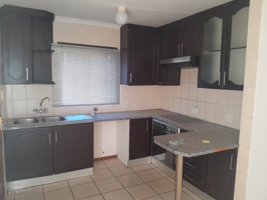 To Let 3 Bedroom Property for Rent in Nkwe Estate Gauteng