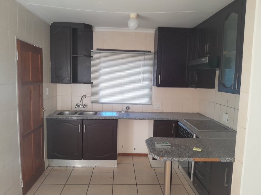 To Let 3 Bedroom Property for Rent in Nkwe Estate Gauteng