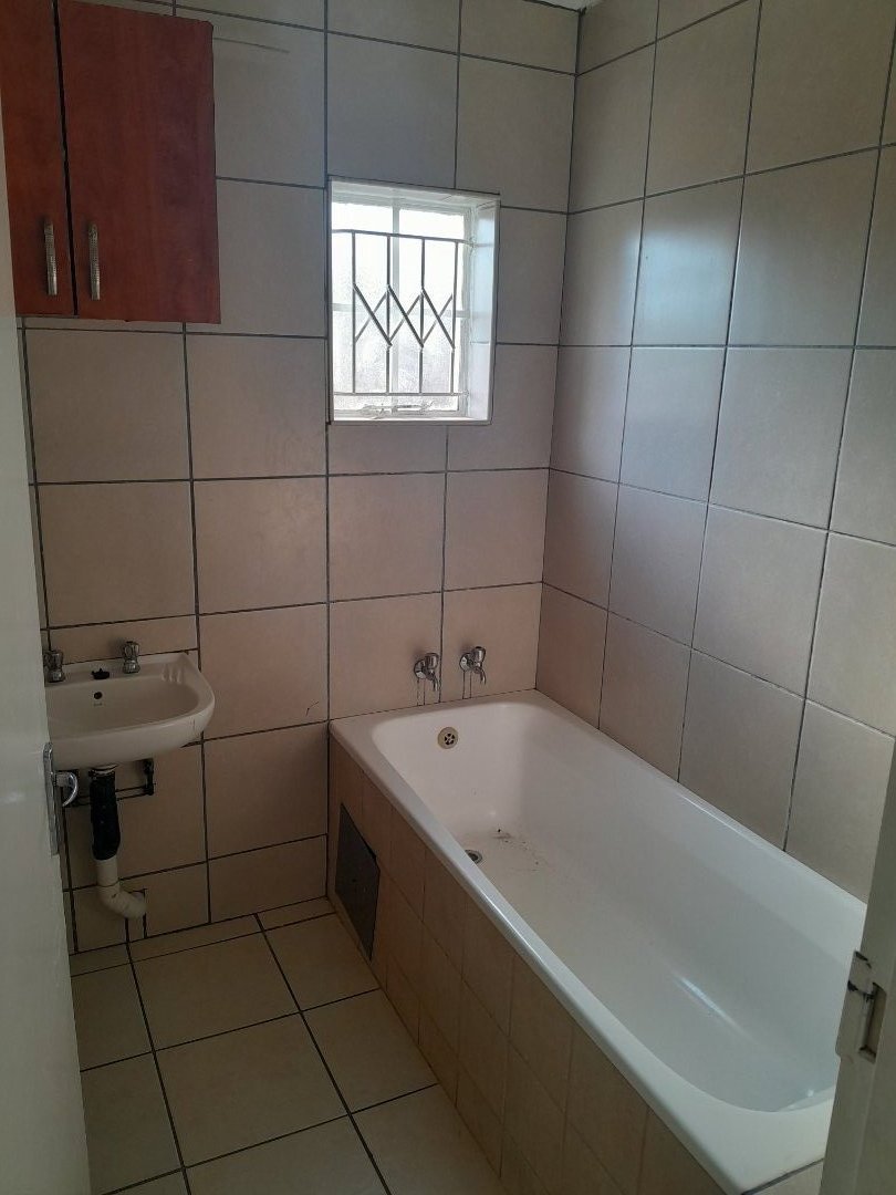 To Let 3 Bedroom Property for Rent in Nkwe Estate Gauteng