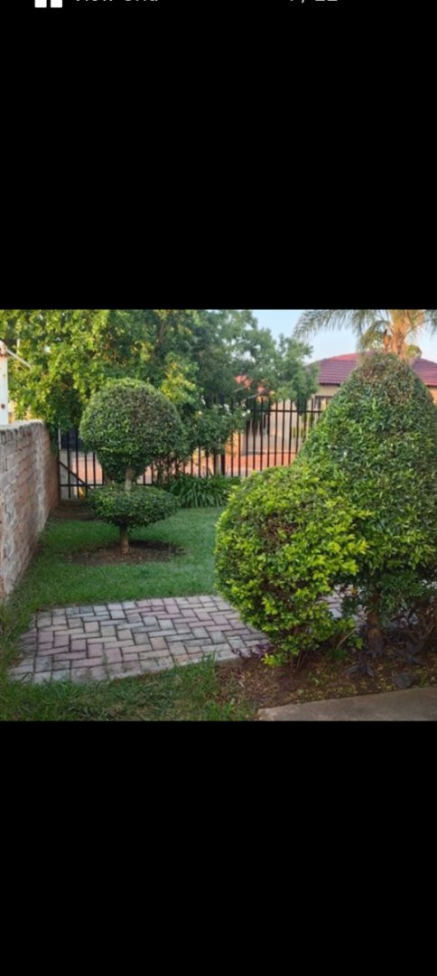 To Let 3 Bedroom Property for Rent in Nkwe Estate Gauteng