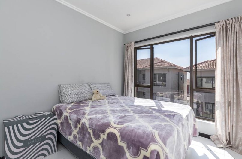 1 Bedroom Property for Sale in Fourways Gauteng