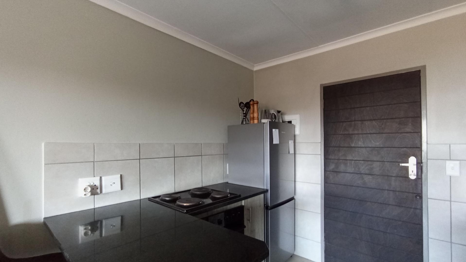 2 Bedroom Property for Sale in Monavoni Gauteng