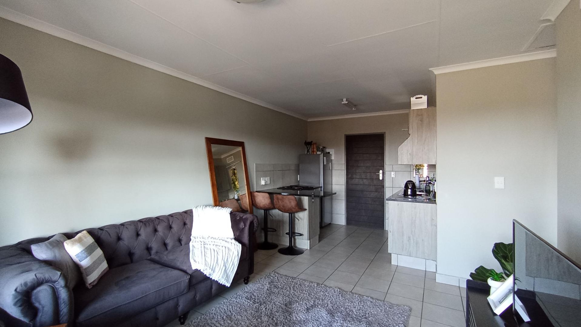 2 Bedroom Property for Sale in Monavoni Gauteng