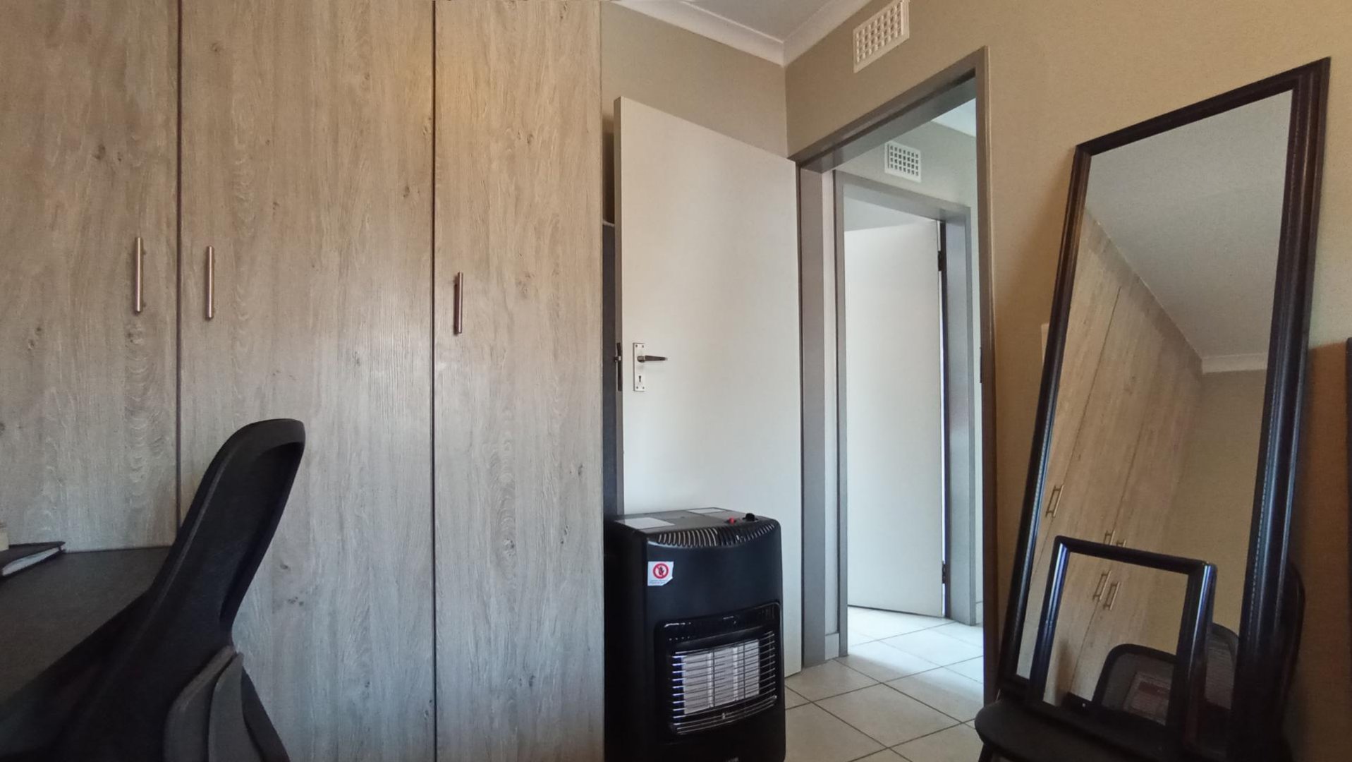 2 Bedroom Property for Sale in Monavoni Gauteng