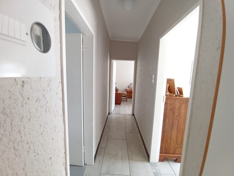 2 Bedroom Property for Sale in Paardekraal Gauteng