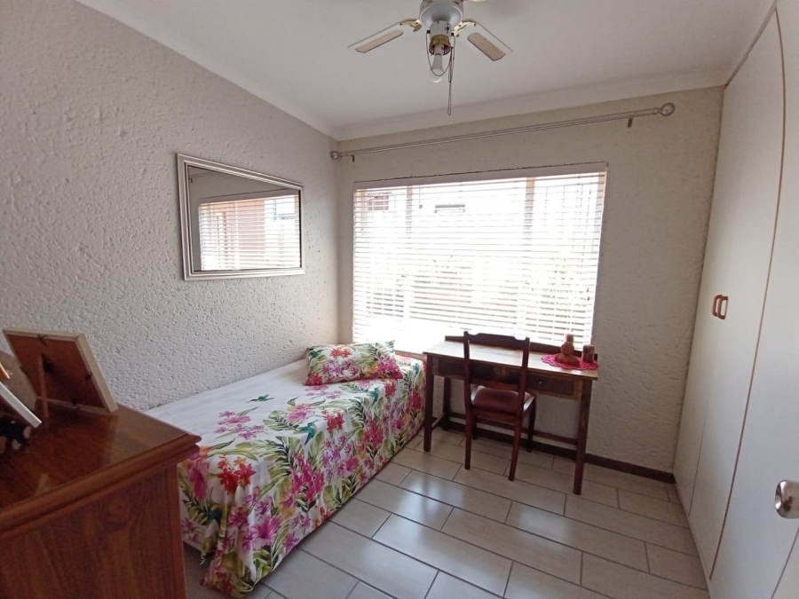 2 Bedroom Property for Sale in Paardekraal Gauteng