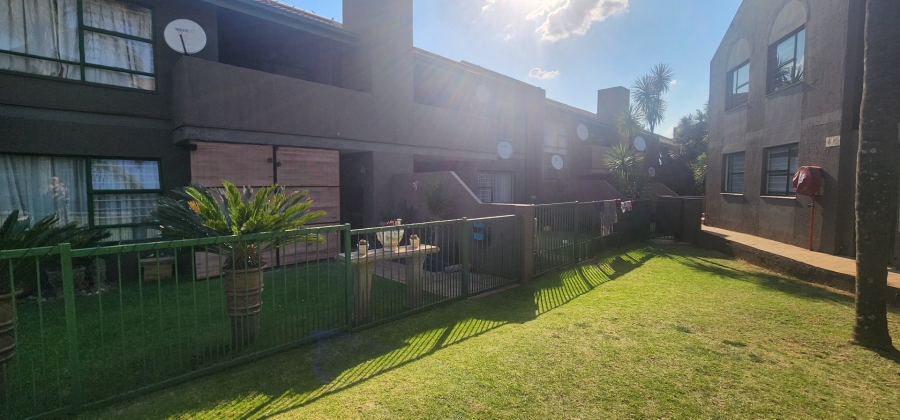 To Let 3 Bedroom Property for Rent in Wierda Park Gauteng