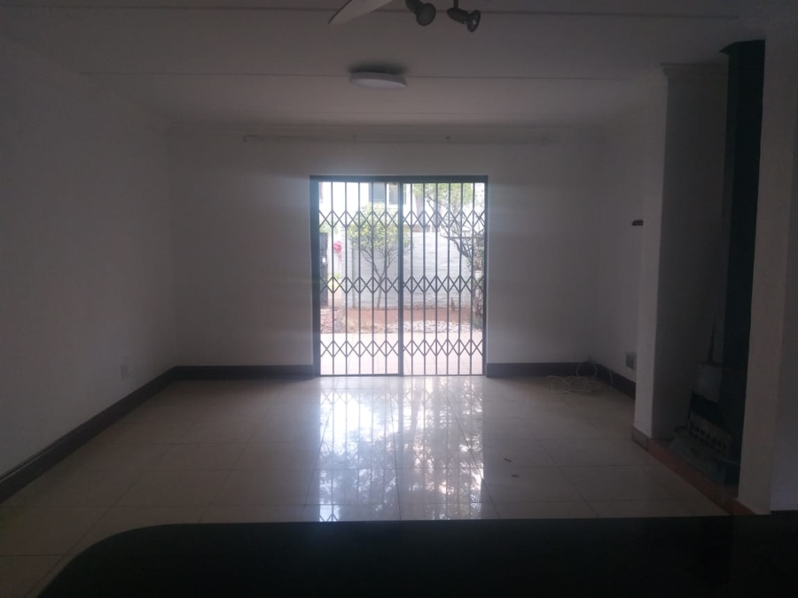 To Let 3 Bedroom Property for Rent in Bryanston Gauteng