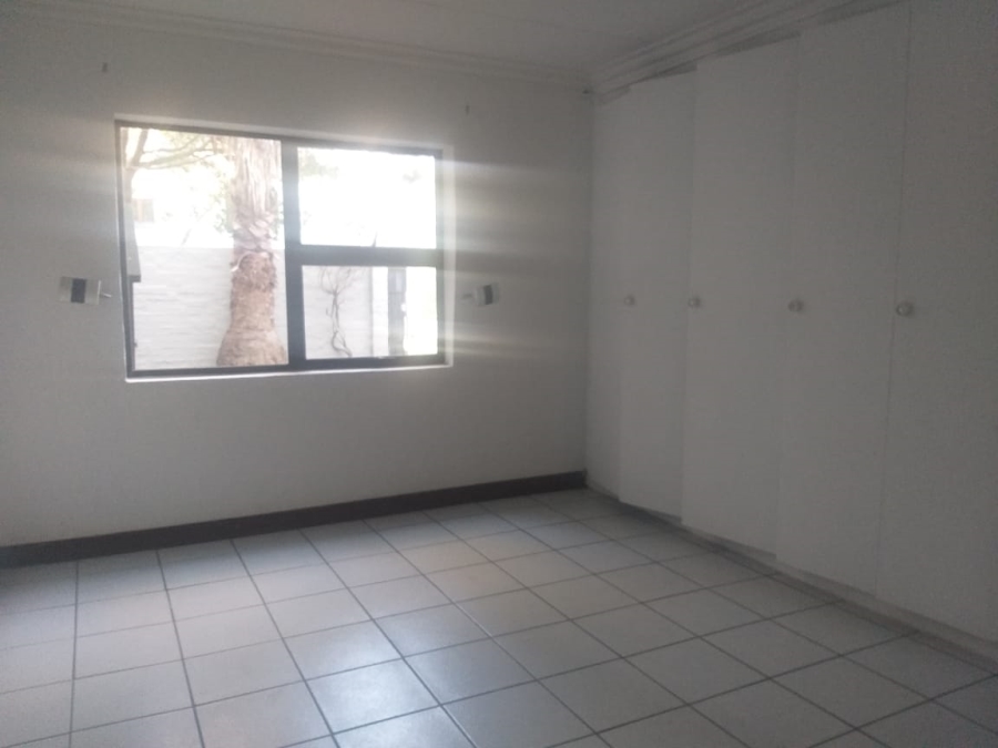 To Let 3 Bedroom Property for Rent in Bryanston Gauteng