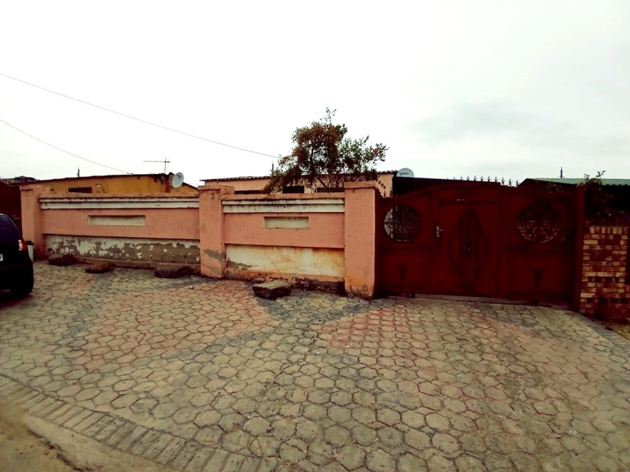 2 Bedroom Property for Sale in Mamelodi East Gauteng