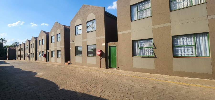 3 Bedroom Property for Sale in Wierda Park Gauteng