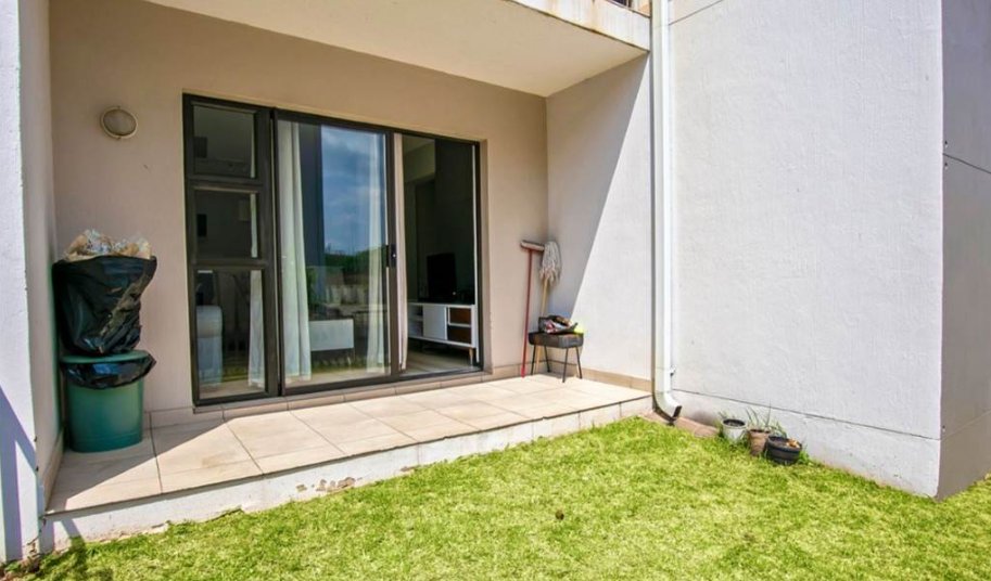 2 Bedroom Property for Sale in Broadacres Gauteng