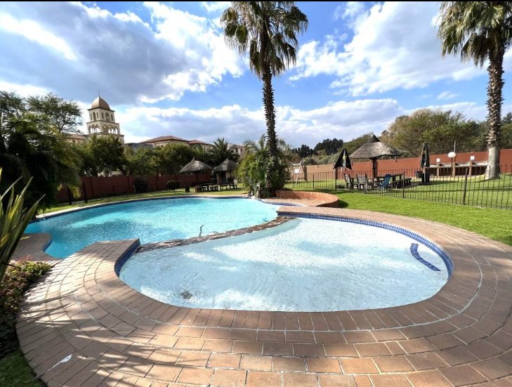 2 Bedroom Property for Sale in Magaliessig Gauteng