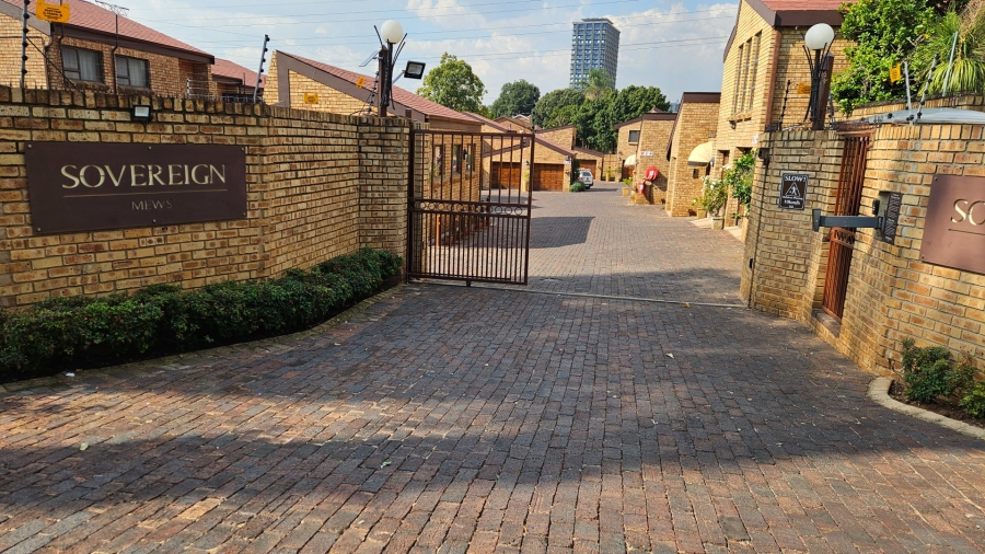 4 Bedroom Property for Sale in Bedford Gardens Gauteng