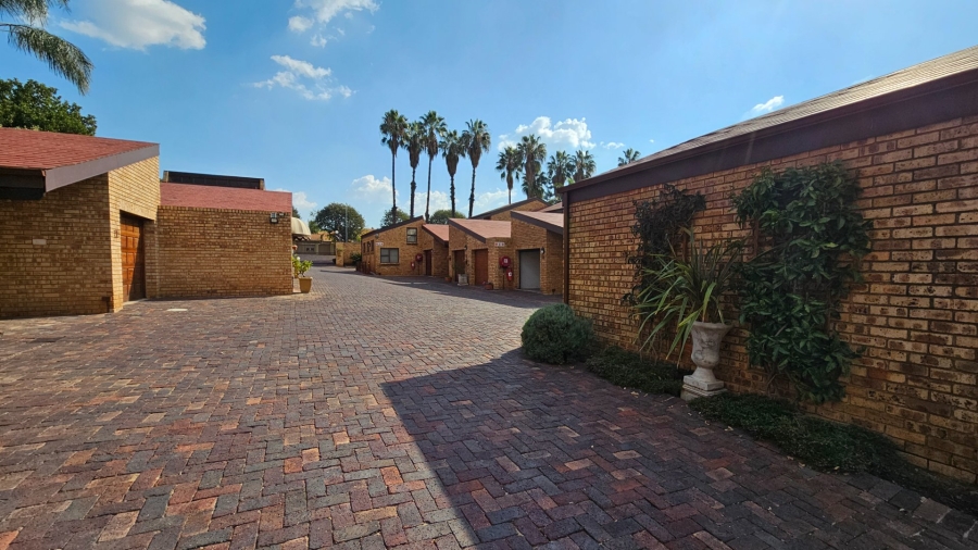 4 Bedroom Property for Sale in Bedford Gardens Gauteng