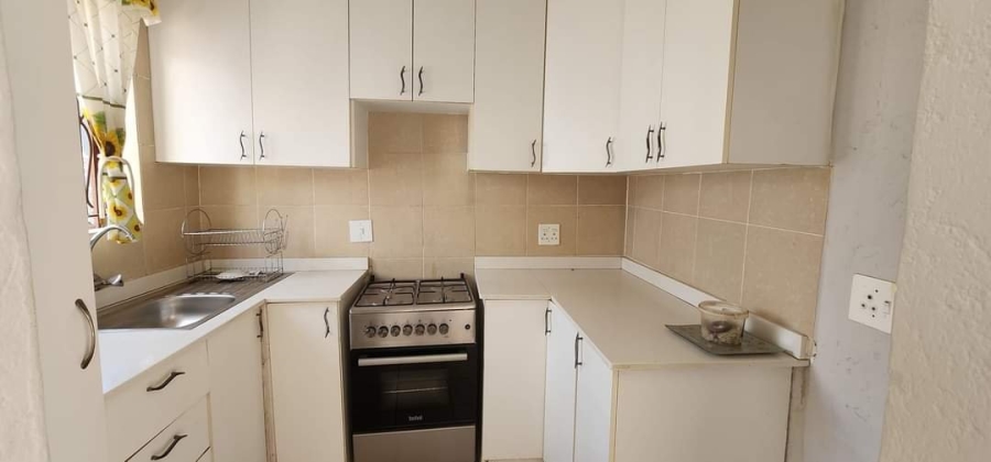 To Let 1 Bedroom Property for Rent in Noordwyk Gauteng