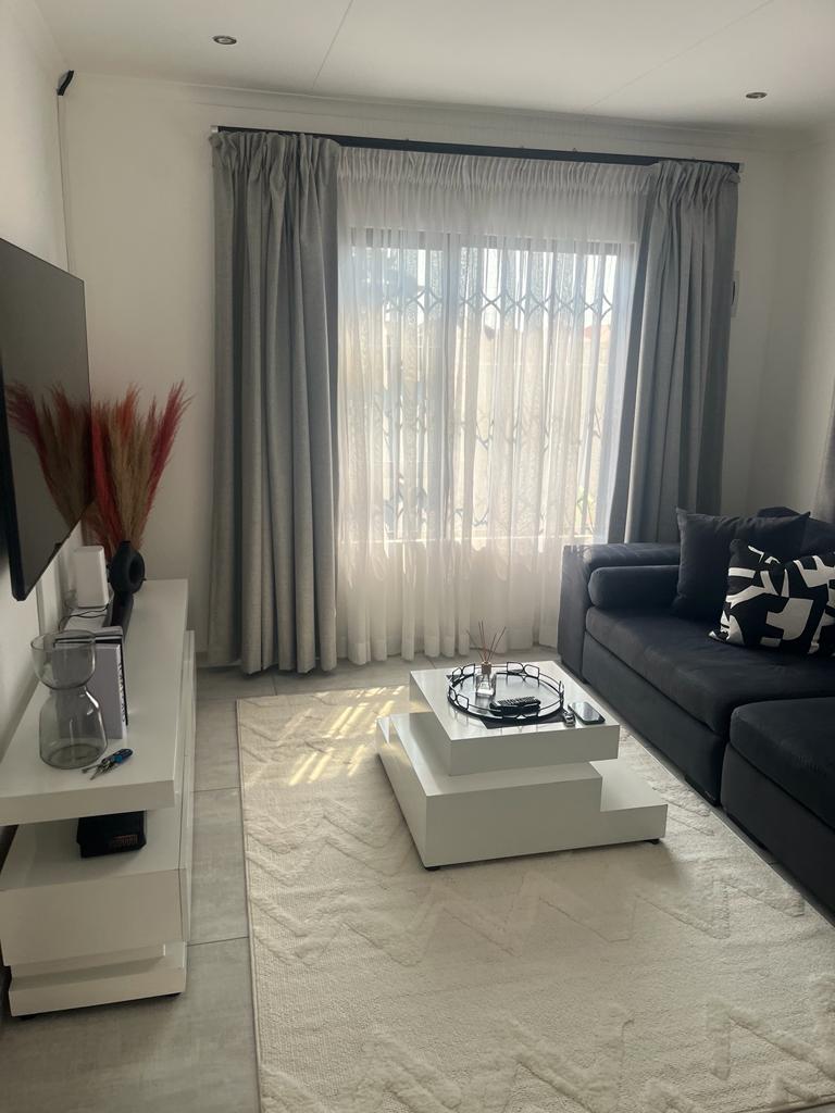 2 Bedroom Property for Sale in Sharon Park Gauteng