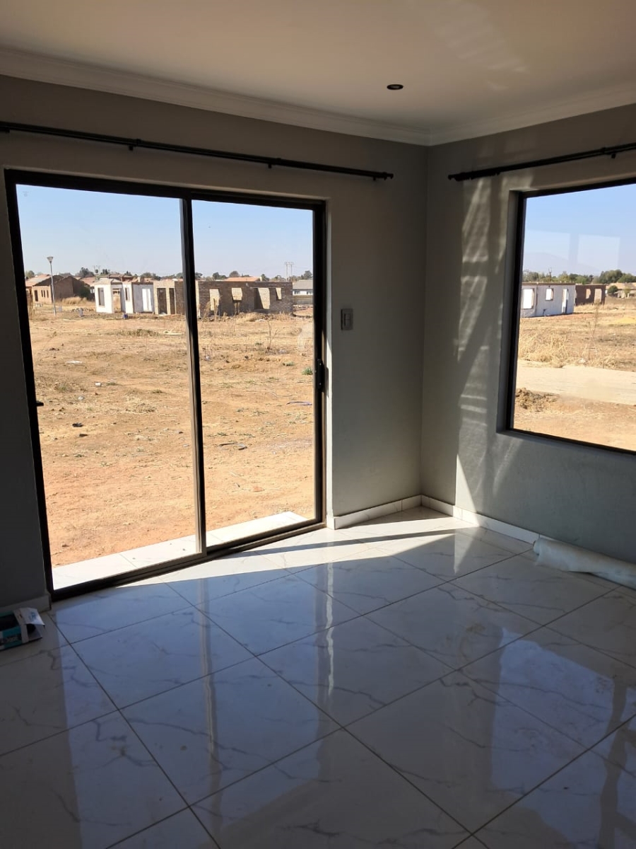 2 Bedroom Property for Sale in Sharon Park Gauteng