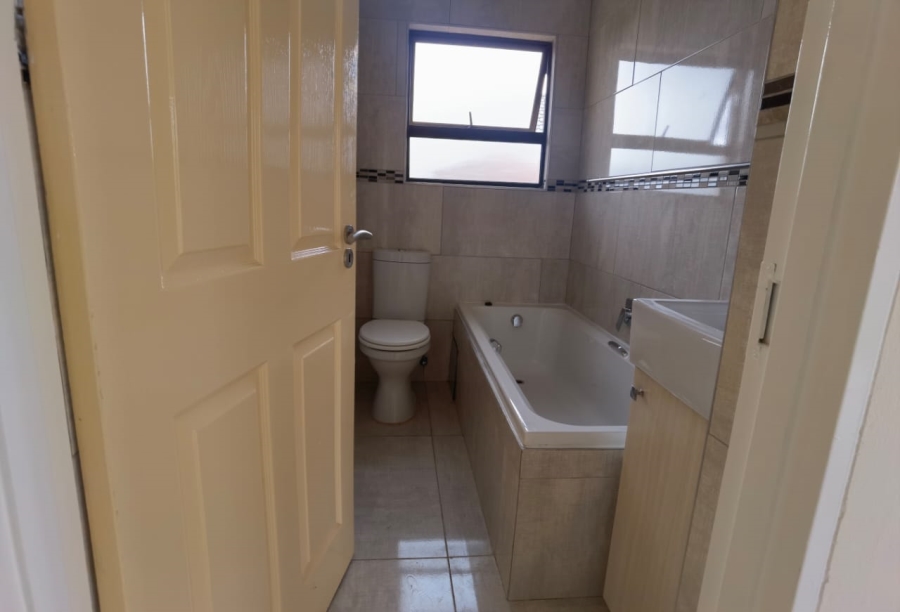 2 Bedroom Property for Sale in Sharon Park Gauteng