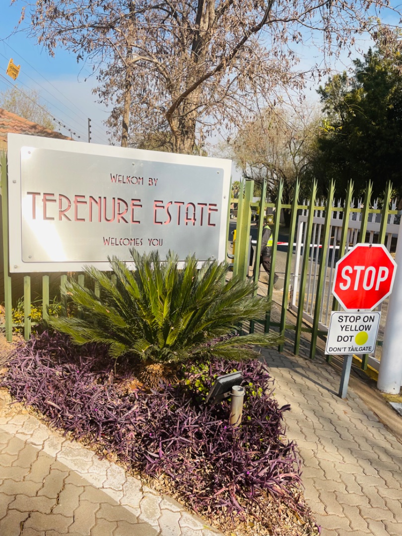 4 Bedroom Property for Sale in Terenure Gauteng