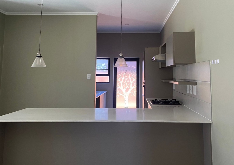 To Let 3 Bedroom Property for Rent in Vorna Valley Gauteng